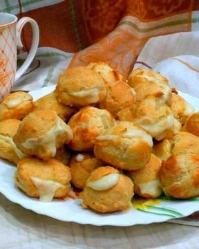 Профитроли с заварным кремом