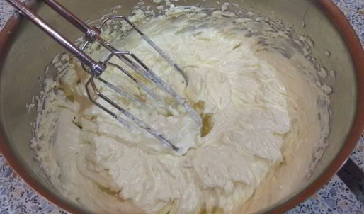 торт с профитролями