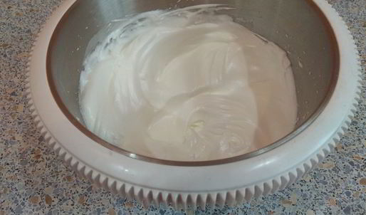 торт с профитролями