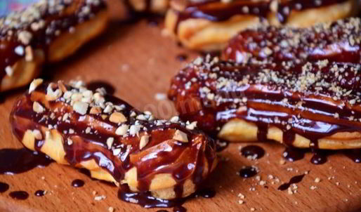 эклеры ореховые