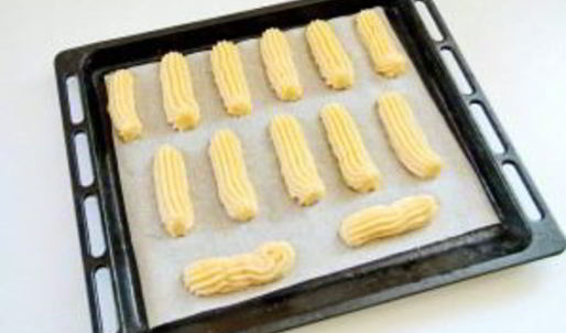 эклеры с белковым кремом