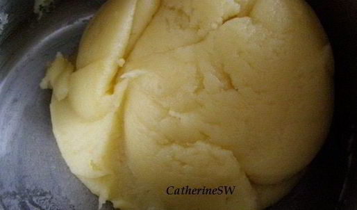 эклеры с кофейным заварным кремом