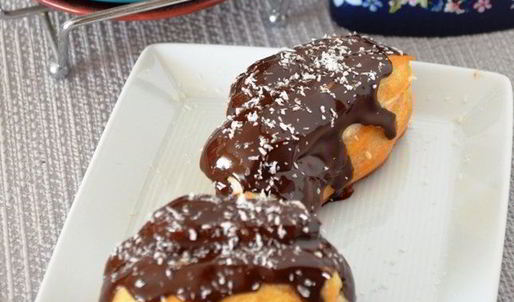 эклеры с кокосовым кремом