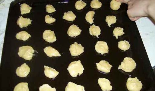 эклеры с кремом