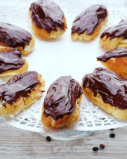 Рецепт эклеров с масляным кремом и шоколадной помадкой