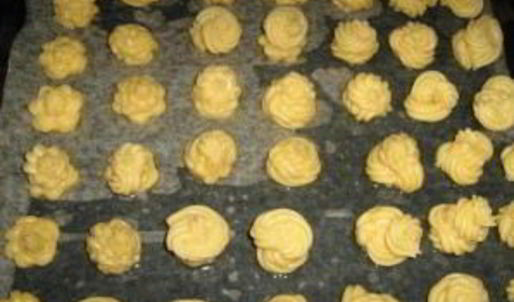 эклеры со сгущенкой