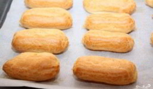 эклеры со сливочным кремом