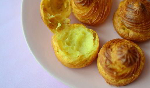 закусочные профитроли со сливочно-лососевым крем-муссом