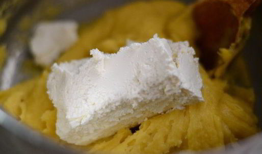 закусочные профитроли со сливочно-лососевым крем-муссом