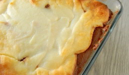 двухцветная запеканка с творогом и бананом