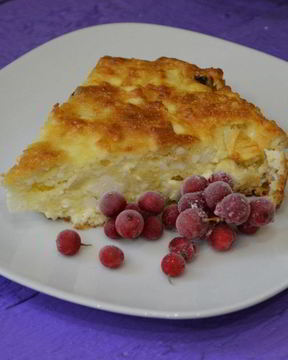 Пышная творожная запеканка с яблоками