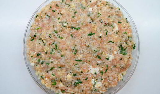 разноцветная запеканка с фаршем и овощами