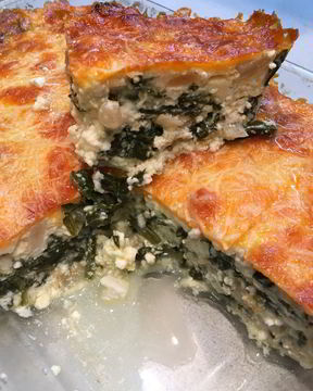 Творожная запеканка с сыром и шпинатом