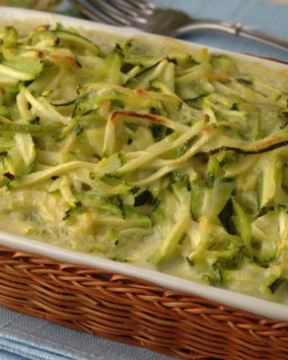 Запеканка из кабачка под белым соусом