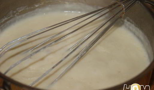 запеканка из капусты, фарша и соуса бешамель