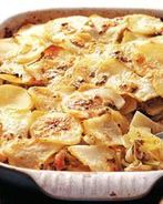 Запеканка с курицей, картофелем и голубым сыром