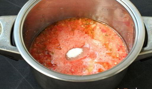 аджика из помидоров и яблок