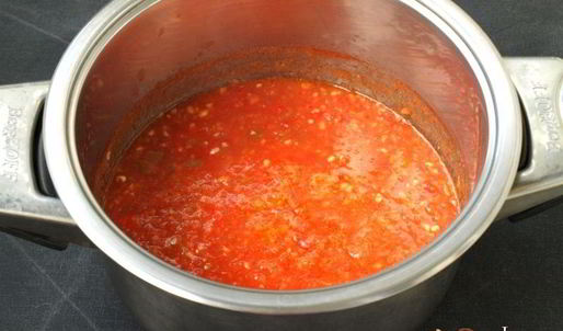 аджика из помидоров и яблок