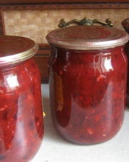 Рецепт аджики из слив на зиму