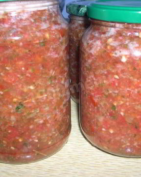 Аджика острая Цветная