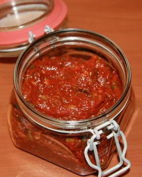 Аджика острая