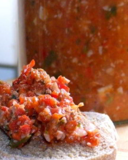 Рецепт аджики с грецкими орехами