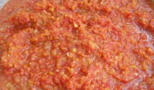 аджика с яблоками и помидорами