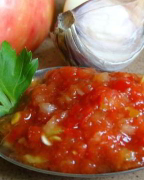 Домашняя аджика из кабачков с перцем