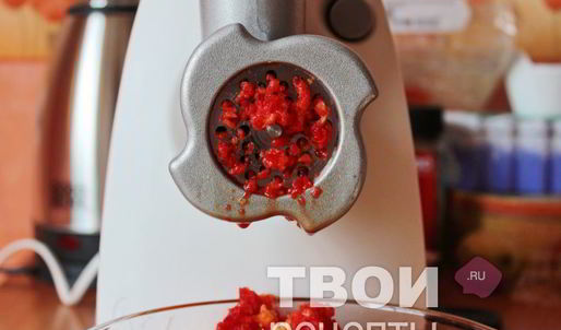 острая аджика из кабачков