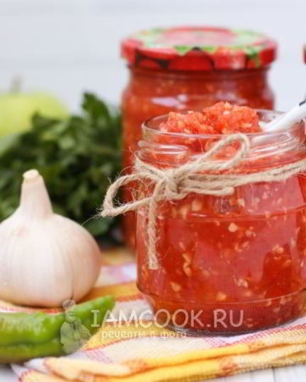 Рецепт острой аджики с яблоками на зиму