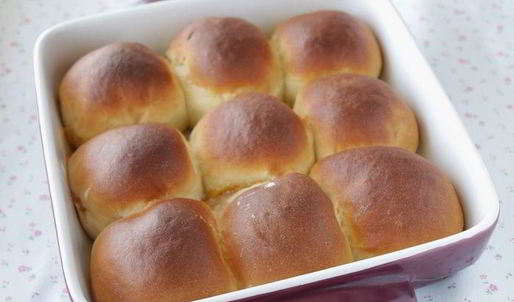 бухтели с абрикосовым джемом