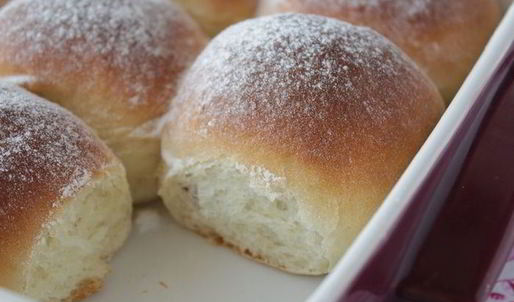 бухтели с абрикосовым джемом