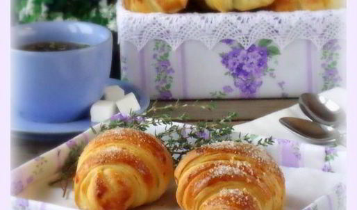 булочки слоеные с джемом и вареной сгущенкой