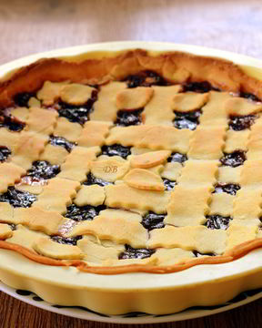 Кростата с творогом и джемом