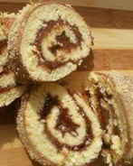 Рулетик с шоколадно-банановым джемом