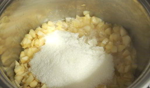 яблочный джем с карамелью