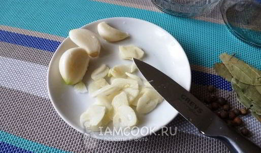 грузди на зиму в банках