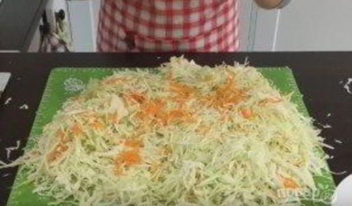 хрустящая квашеная капуста