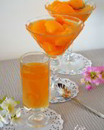 Десерт-компот из мушмулы на белом вине