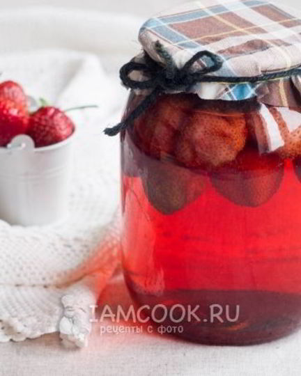 Рецепт клубничного компота на зиму в литровых банках