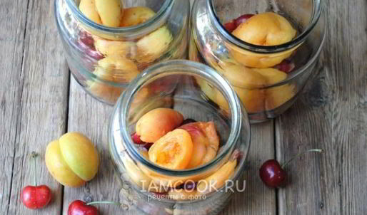 компот из черешни и абрикоса