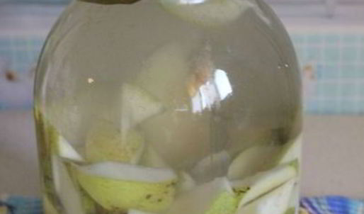 компот из груш с черноплодной рябиной и малабарской корицей на зиму