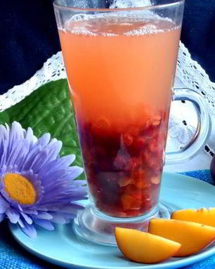 Компот из ревеня, яблока и калины