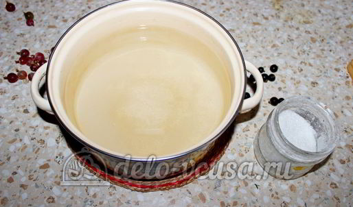 компот из смородины и крыжовника