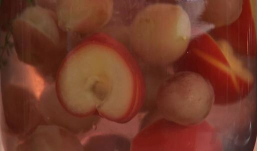 компот из винограда и сливы