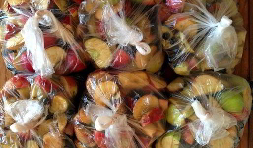 компот из яблок и черноплодной рябины