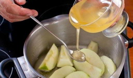 компот из яблок и сухофруктов