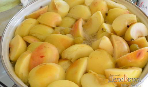 компот из яблок и винограда
