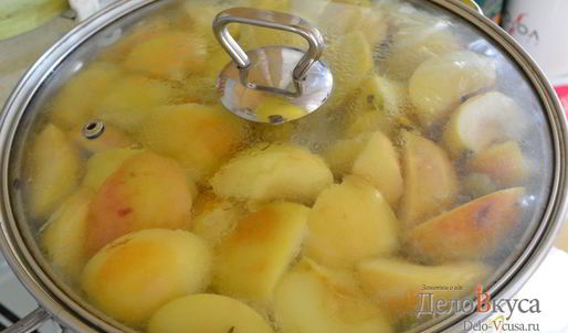 компот из яблок и винограда