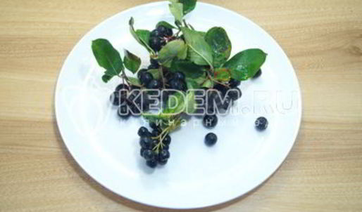 компот из яблок с ягодами на зиму